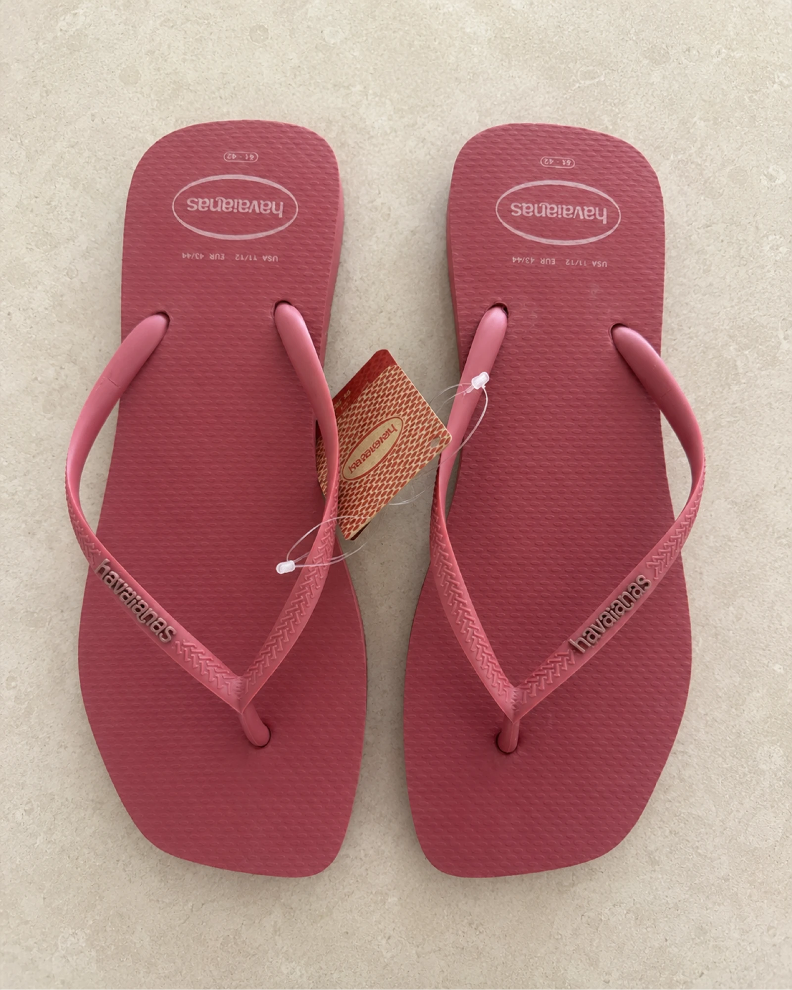 Tongs Havaianas roses/framboise neuves – Taille 41/42 – photo 2
